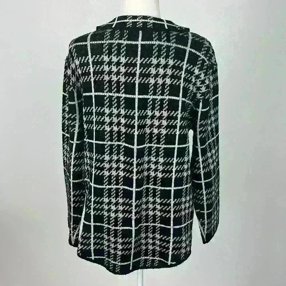Madison + Hudson Black Plaid Jacket Sweater Size M - Picture 4 of 8